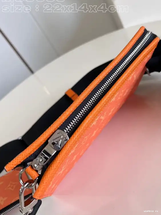 WIS Wallet LOUIS VUITTON Gaston -22*14.5*4.5CM Wearable 0423